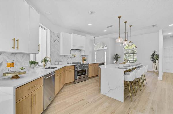 2072 TOCOBAGA LN, Nokomis, FL 34275