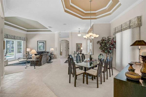 2094 SANDHILL LN, Nokomis, FL 34275