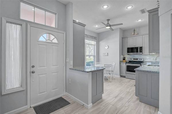 479 CATALINA ISLES CIR, - Homes for Sale in Venice FL 34292