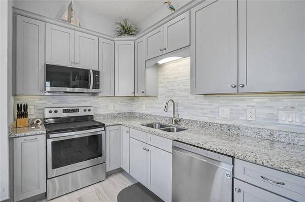 479 CATALINA ISLES CIR #1, Venice, FL 34292