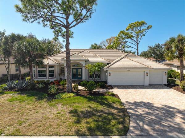 Front exterior of 2187 Muskogee Trail home in Nokomis Florida