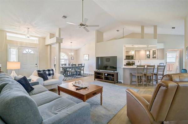 426 BERMUDA ISLES CIR, Venice, FL 34292