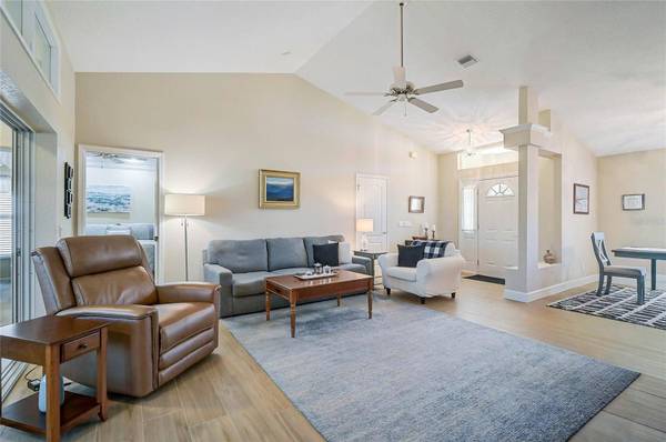 426 BERMUDA ISLES CIR, Venice, FL 34292