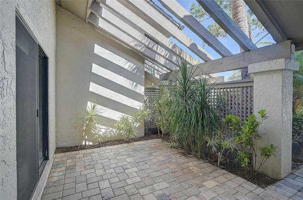 3217 SANDLEHEATH #45, Sarasota, FL 34235