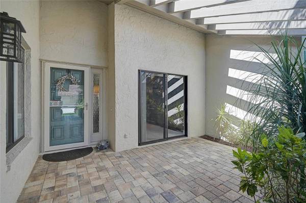 3217 SANDLEHEATH #45, Sarasota, FL 34235