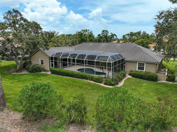 852 MACEWEN DR, Osprey, FL 34229