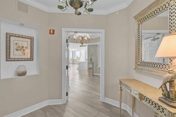 385 N POINT RD #404, Osprey, FL 34229