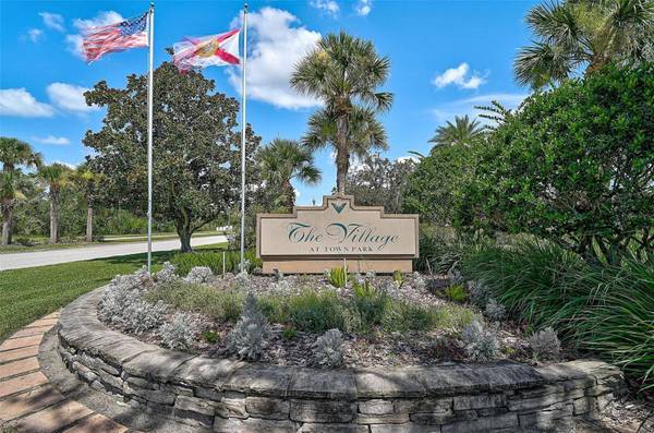 8827 MANOR LOOP #204, Lakewood Ranch, FL 34202