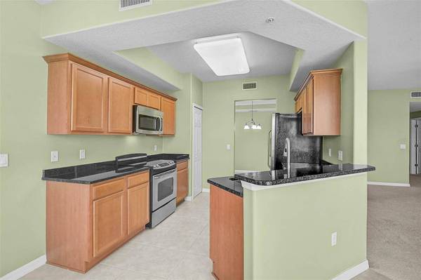 1257 BURGOS DR #302, Sarasota, FL 34238