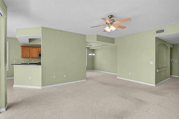 1257 BURGOS DR #302, Sarasota, FL 34238
