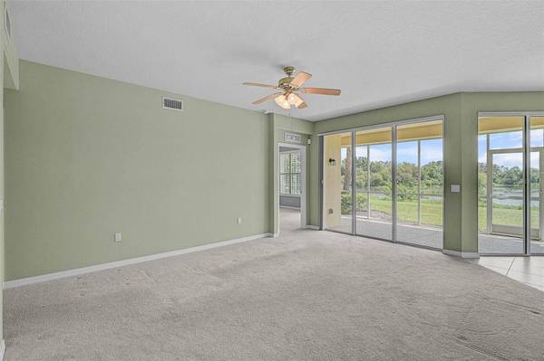 1257 BURGOS DR #302, Sarasota, FL 34238