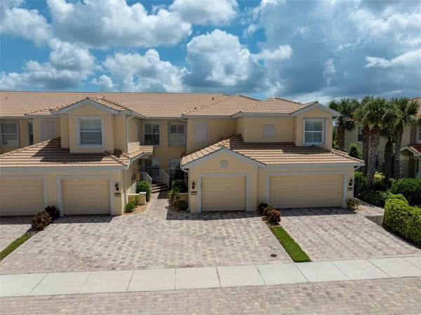1257 BURGOS DR #302, Sarasota, FL 34238