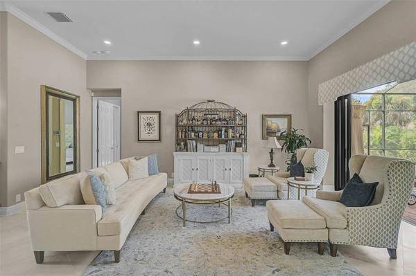 889 MACEWEN DR, Osprey, FL 34229