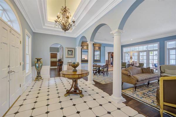 325 OSPREY POINT DR, Osprey, FL 34229