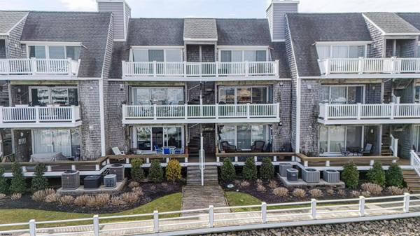211 Harbour Cove #5211, Somers Point, NJ 08244