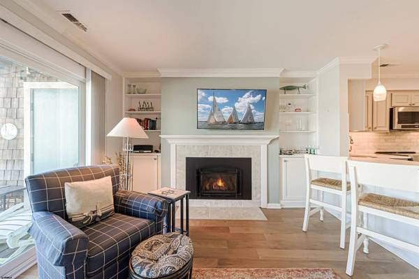 211 Harbour Cove #5211, Somers Point, NJ 08244