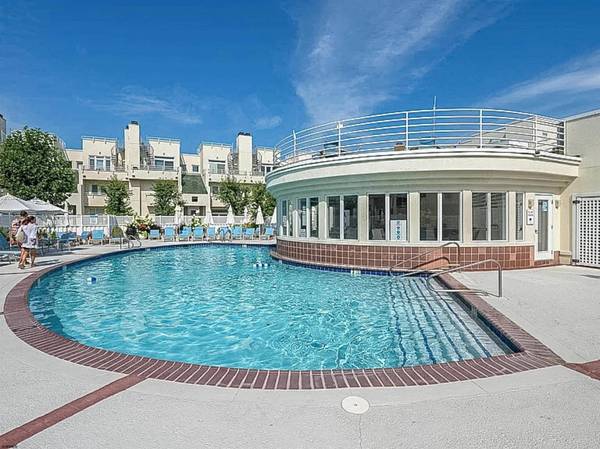 7701 Atlantic #21, Margate, NJ 08402