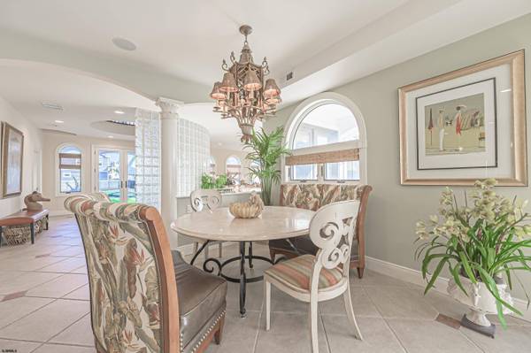 112 S Rumson Ave, Margate, NJ 08402