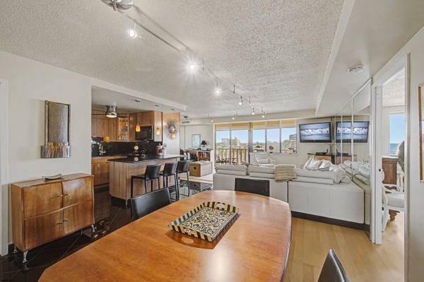 100 S Berkley #9D, Atlantic City, NJ 08401