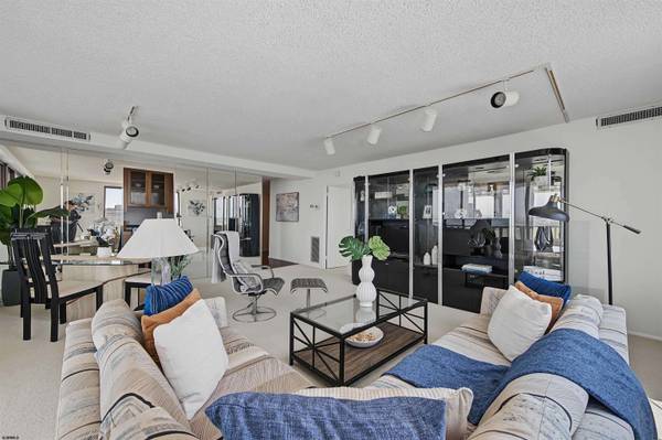 100 S Berkley #PH 2N, Atlantic City, NJ 08401