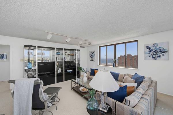 100 S Berkley #PH 2N, Atlantic City, NJ 08401