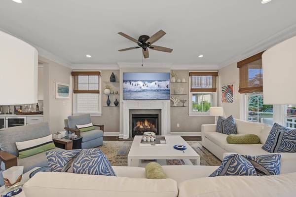 103 S Pittsburgh Ave, Ventnor, NJ 08406