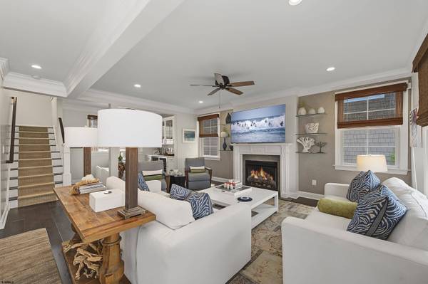103 S Pittsburgh Ave, Ventnor, NJ 08406