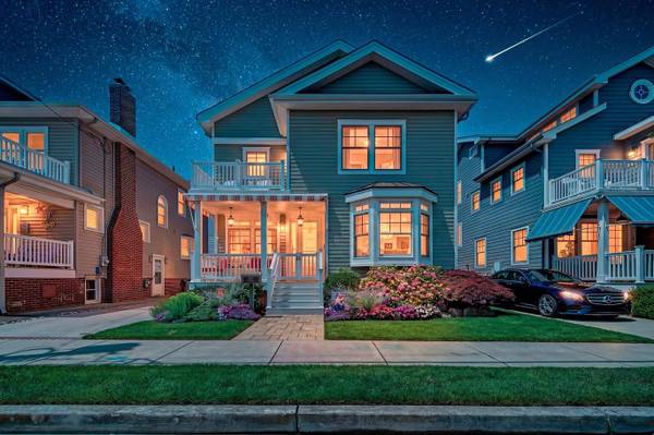 4 S Huntington Ave, Margate, NJ 08402