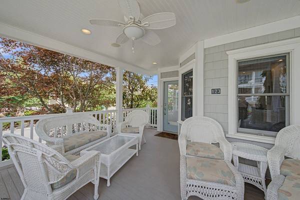 123 N Quincy Ave, Margate, NJ 08402