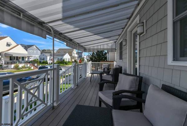 102 N Essex Ave, Margate, NJ 08402
