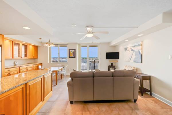 9600 Atlantic #611, Margate, NJ 08402