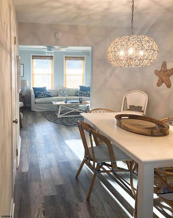 107 N Newark Ave, Ventnor, NJ 08406