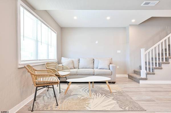 203 N Somerset Ave, Ventnor Heights, NJ 08406