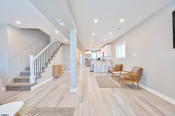 203 N Somerset Ave, Ventnor Heights, NJ 08406