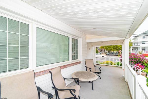 100 S Marion Ave, Ventnor, NJ 08406