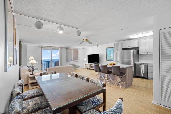 9600 Atlantic Ave, Margate, NJ 08406
