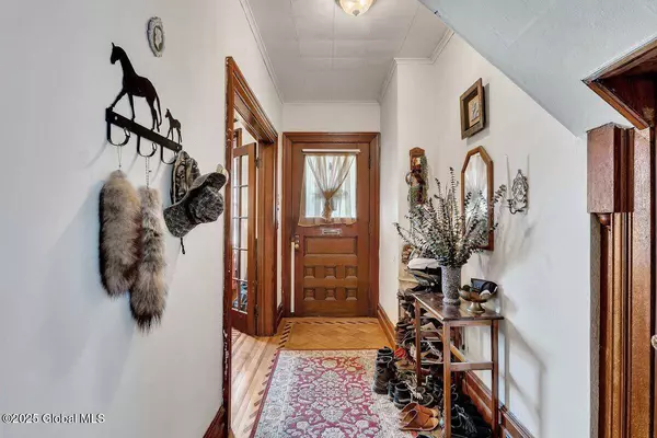 23 N Perry Street, Johnstown, NY 12095