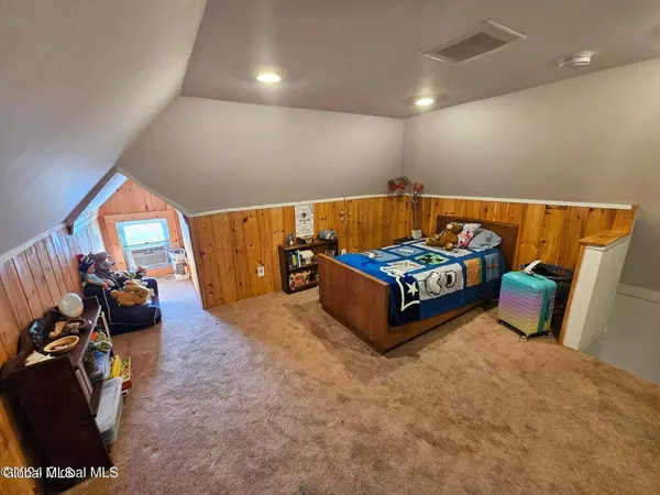 195 Kent Street, Albany, NY 12206