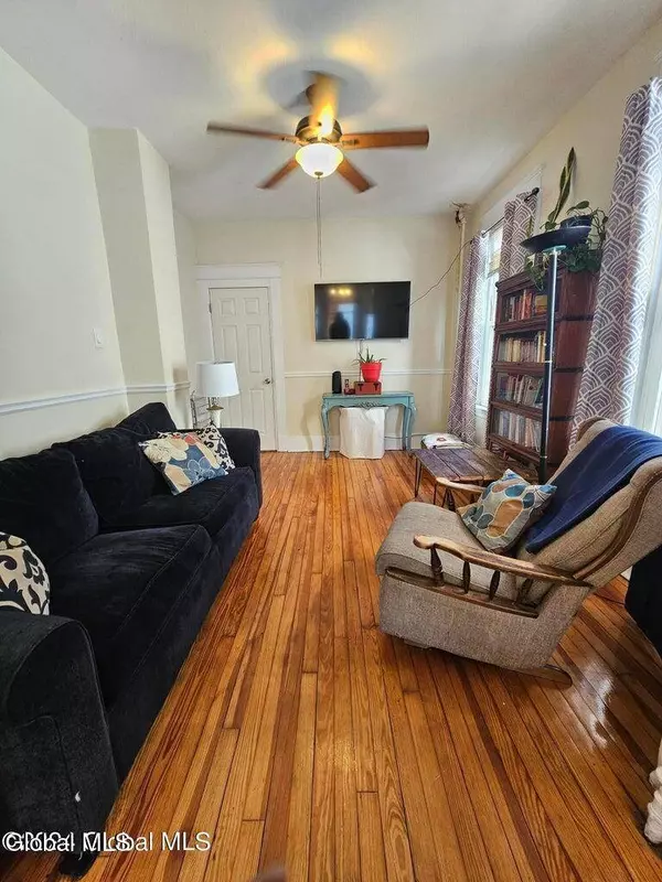 195 Kent Street, Albany, NY 12206