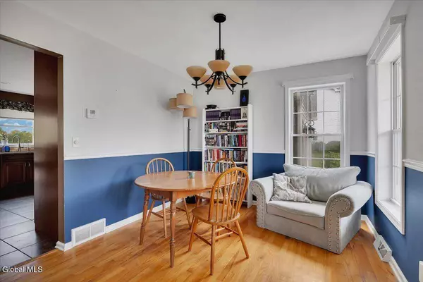 24 Francis Drive, North Greenbush, NY 12198