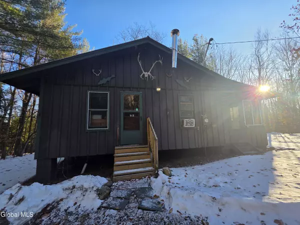 7 Scott Lane, Edinburg, NY 12134