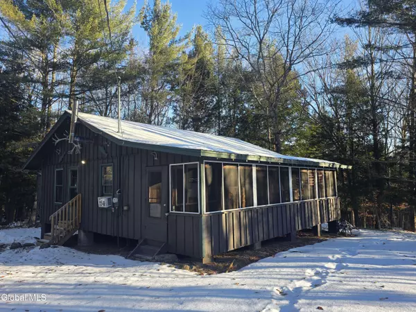 7 Scott Lane, Edinburg, NY 12134