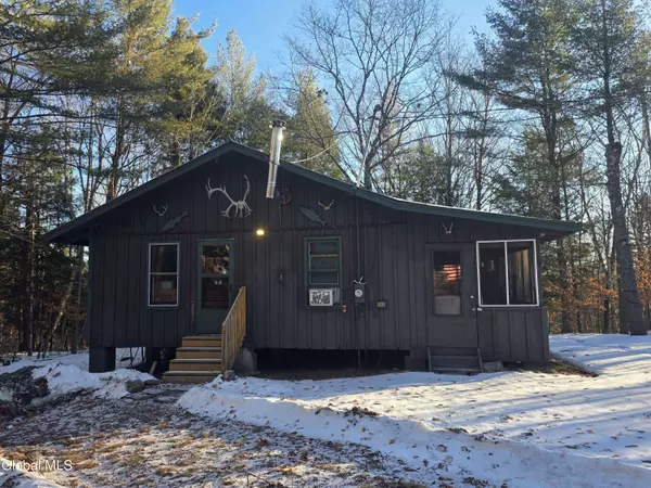 7 Scott Lane, Edinburg, NY 12134