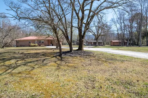 29/33/49 Breedlove Drive, Andrews, NC 28901