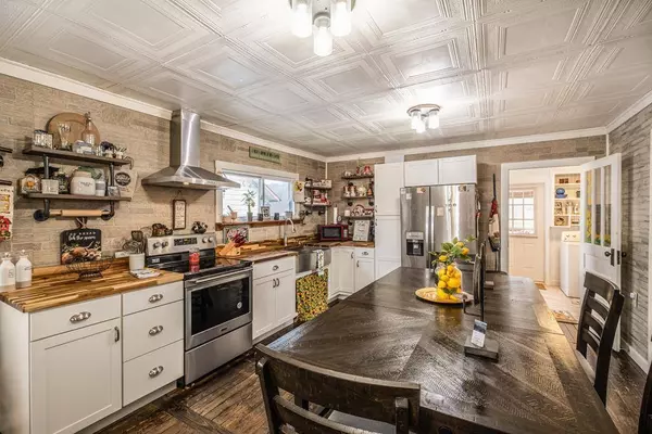 1858 Mission Road, Murphy, NC 28906