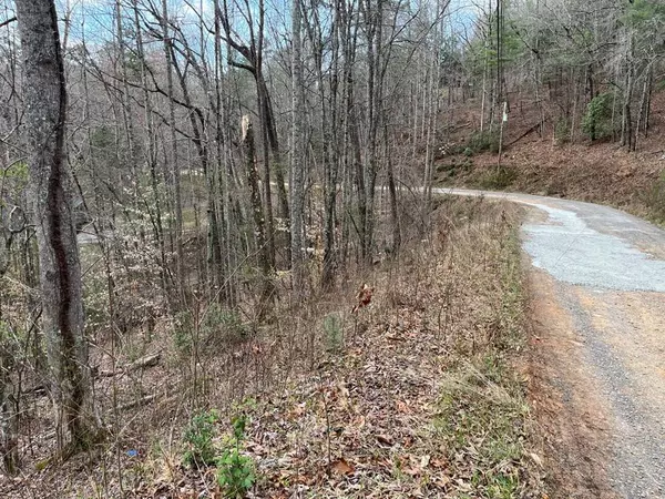 46 Robin Road, Murphy, NC 28906