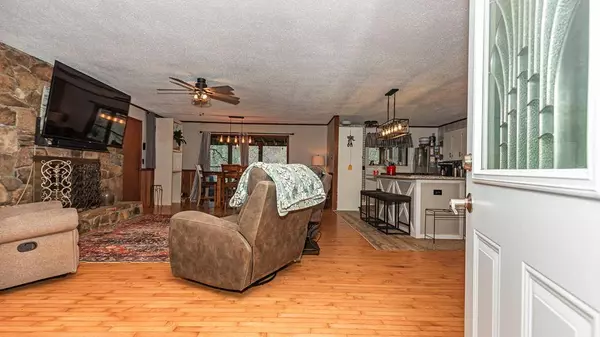 170 Morgan Hill Rd., Murphy, NC 28906