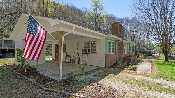 22540 Us Hwy 19, Andrews, NC 28901