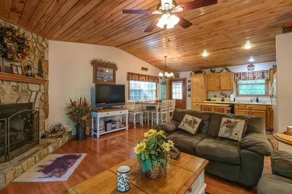 429 Kinwood Trail, Murphy, NC 28906