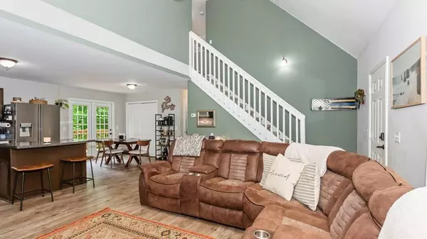 326 Rebel Lane, Hayesville, NC 28904